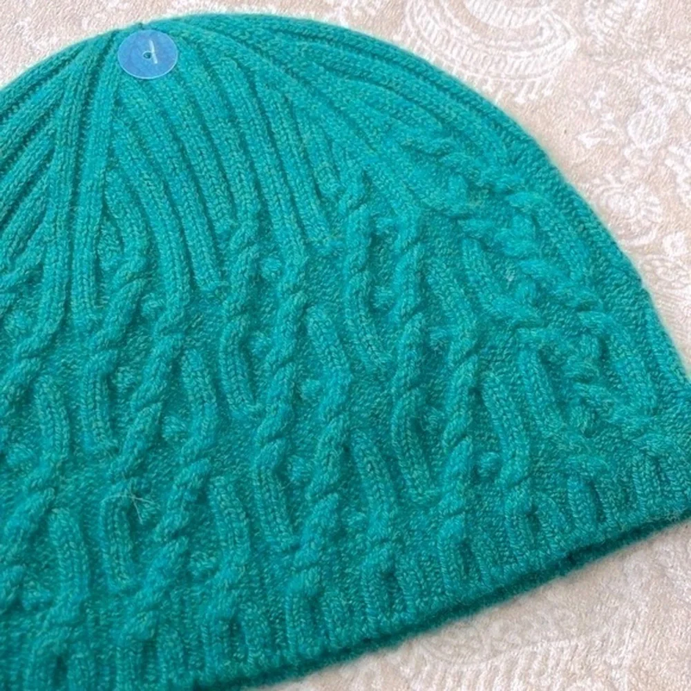 Brand New Aspen Merino Wool & Cashmere Rib Knit Beanie Cap Winter Hat.